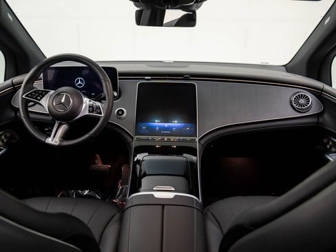 Certified 2024 Mercedes-Benz EQE 350+ 4MATIC SUV w/ Driver Assistance Package image 11