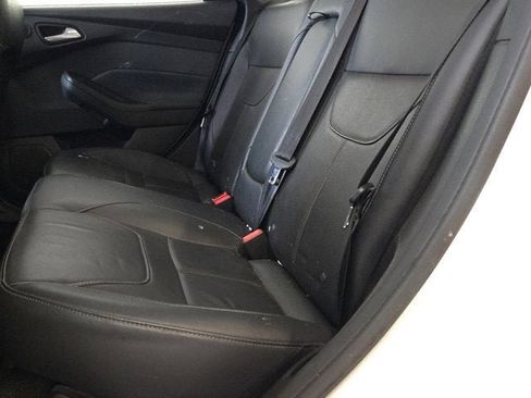Used 2017 Ford Focus Titanium FWD image 12