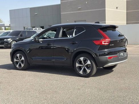 Certified 2025 Volvo XC40 B5 Plus w/ Protection Package Premier AWD/4WD image 9