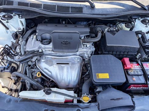 Used 2015 Toyota Camry SE FWD image 26