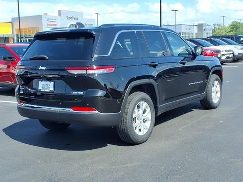 Used 2023 Jeep Grand Cherokee Limited AWD/4WD image 26