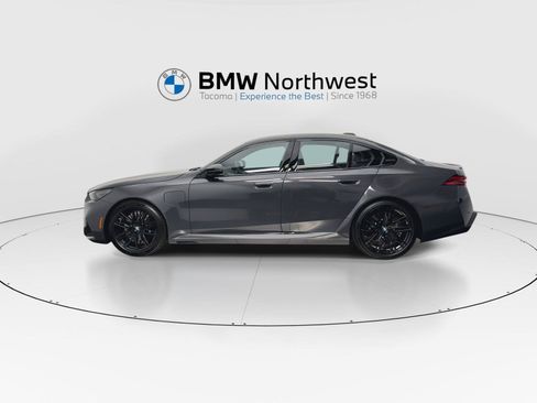 New 2027 BMW M5 w/ Executive Package AWD/4WD image 10