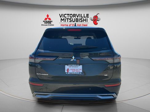 Used 2025 Mitsubishi Outlander SE AWD/4WD image 6