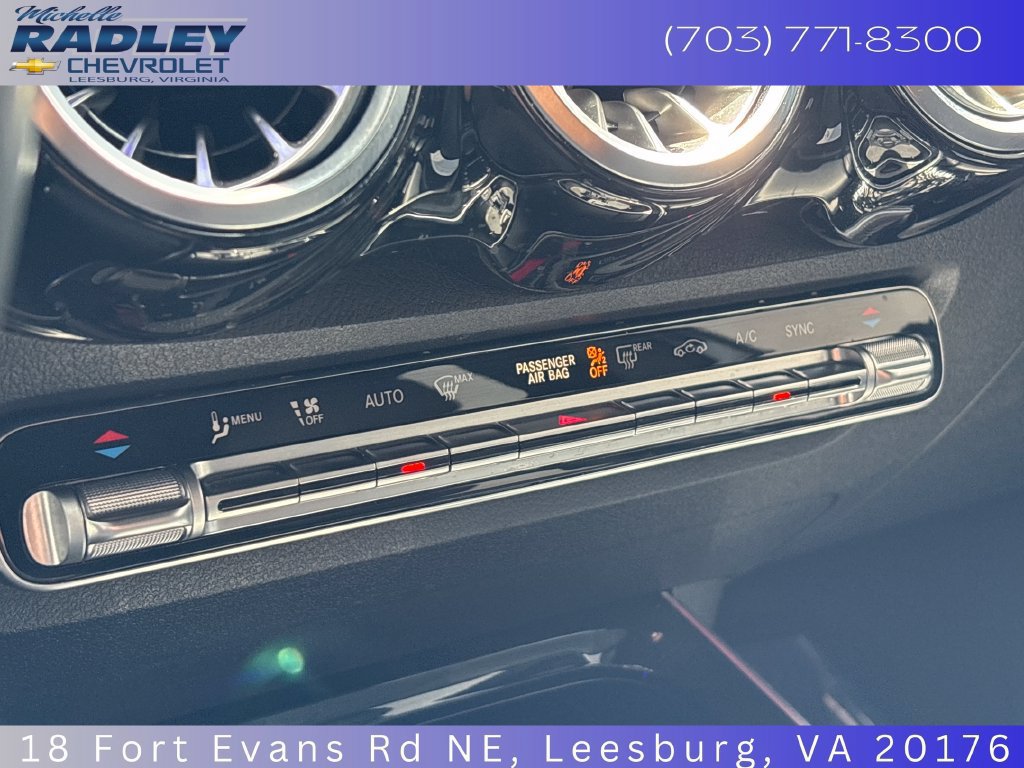Used 2022 Mercedes-Benz GLB 250 4MATIC image 11