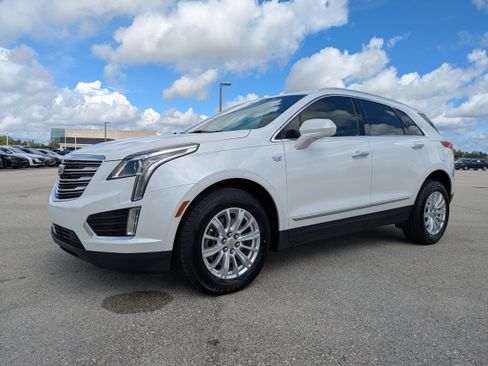 Used 2018 Cadillac XT5 AWD image 8