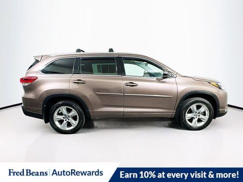 Used 2019 Toyota Highlander Limited AWD/4WD image 8