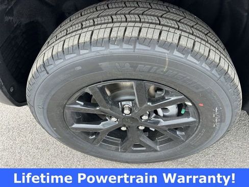 New 2025 Jeep Grand Cherokee Altitude AWD/4WD image 12