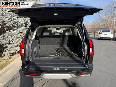 Used 2025 Ford Expedition Max Platinum w/ Platinum Ultimate Package image 40