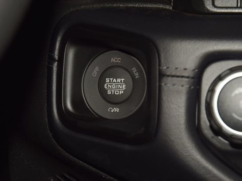 Used 2026 Jeep Wrangler Unlimited Rubicon AWD/4WD image 43