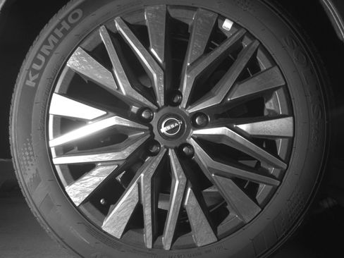 Used 2025 Nissan Altima 2.5 SV FWD image 27