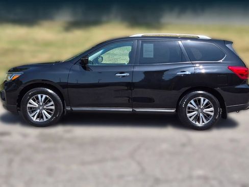 Used 2017 Nissan Pathfinder S FWD image 8