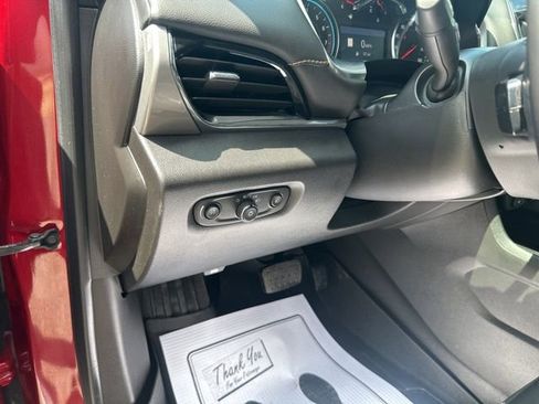 Used 2020 Chevrolet Traverse RS image 35