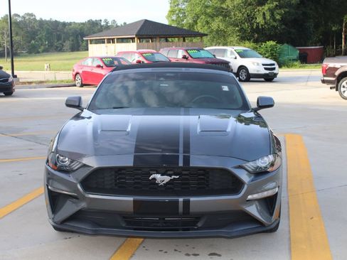 Used 2022 Ford Mustang Convertible RWD image 8