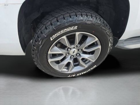 Used 2015 Chevrolet Tahoe LT RWD image 16