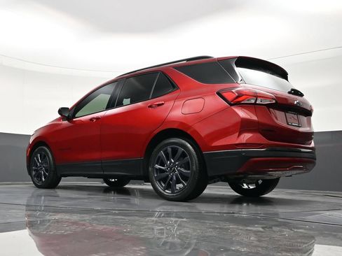 Used 2024 Chevrolet Equinox RS FWD image 19