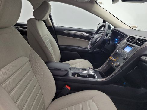 Used 2020 Ford Fusion S FWD image 21