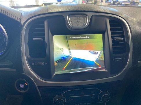 Used 2022 Chrysler 300 Touring L w/ Popular Equipment Group RWD image 21