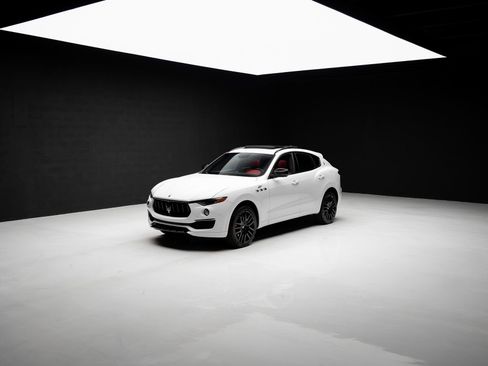 Used 2022 Maserati Levante GT AWD/4WD image 86