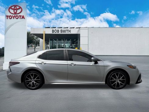 Certified 2024 Toyota Camry SE image 5