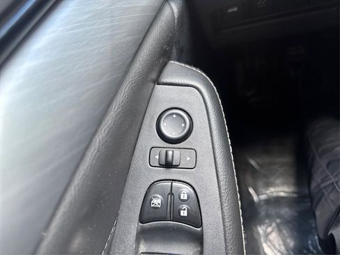 Used 2017 Nissan Maxima 3.5 SV FWD image 30