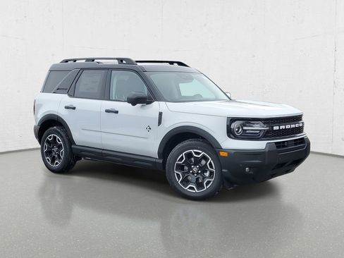 New 2026 Ford Bronco Sport Outer Banks w/ Outer Banks Tech Package+ AWD/4WD image 2