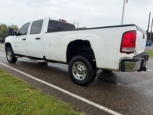 Used 2011 GMC Sierra 2500 W/T AWD/4WD image 7