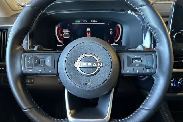 Used 2023 Nissan Pathfinder Platinum FWD image 23