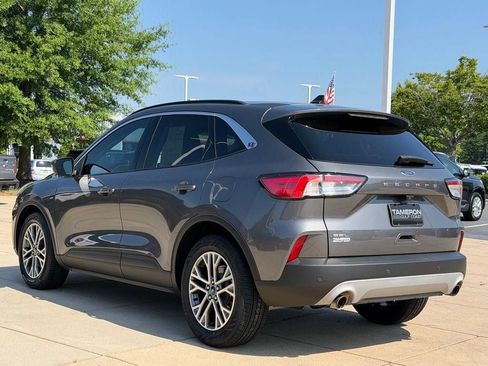 Used 2021 Ford Escape SEL w/ Technology Package FWD image 6
