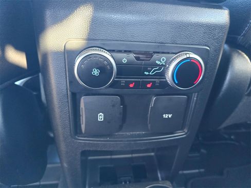 Used 2023 Ford Explorer Limited image 14