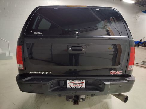 Used 2011 GMC Sierra 2500 Denali image 8
