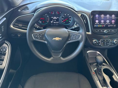 Used 2023 Chevrolet Malibu LT image 27