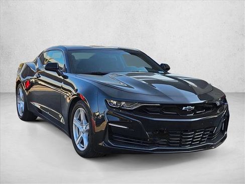 Used 2022 Chevrolet Camaro LT image 3