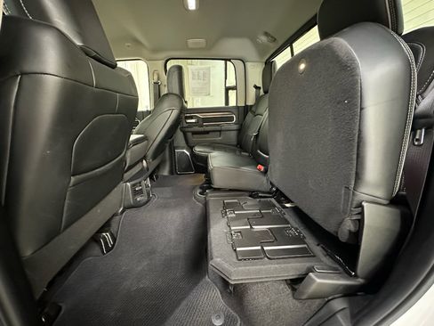 Used 2024 RAM 2500 Laramie AWD/4WD image 14