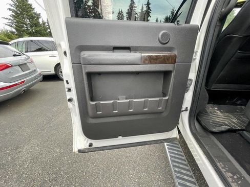 Used 2015 Ford F350 Platinum AWD/4WD image 30