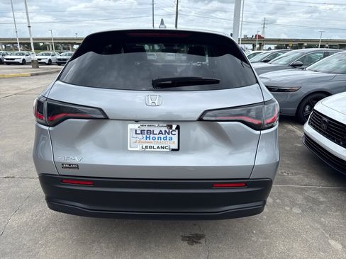 New 2026 Honda HR-V LX image 5