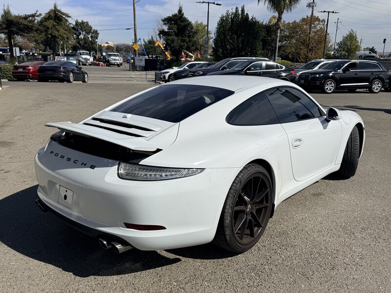 Used 2014 Porsche 911 Carrera RWD image 7
