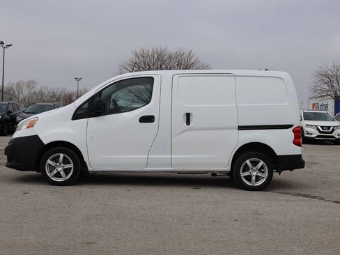 Used 2020 Nissan NV200 S image 9
