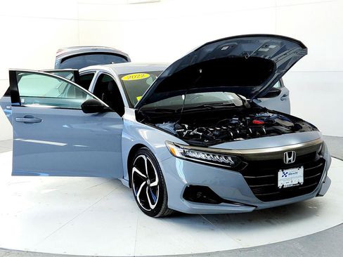 Used 2022 Honda Accord Sport image 9