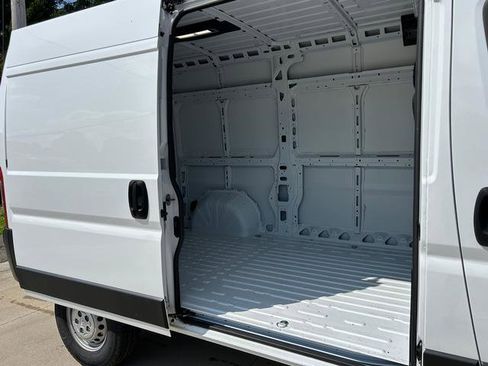 Used 2024 RAM ProMaster 1500 w/ Convenience Group image 18