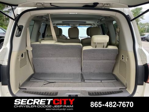 Used 2017 INFINITI QX80 4WD w/ Driver Assistance Package image 9