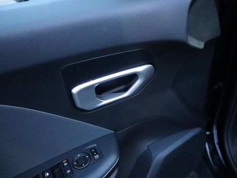 New 2025 Kia K4 LXS image 18