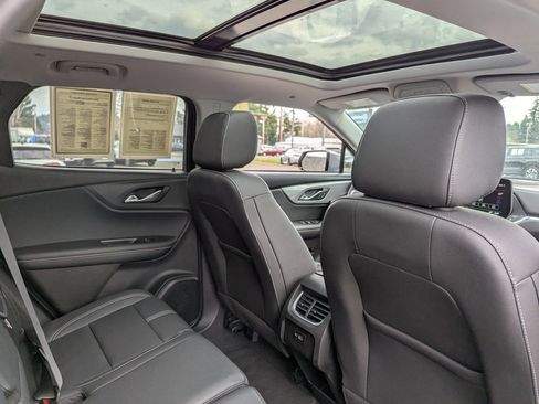 Used 2024 Chevrolet Blazer LT image 35