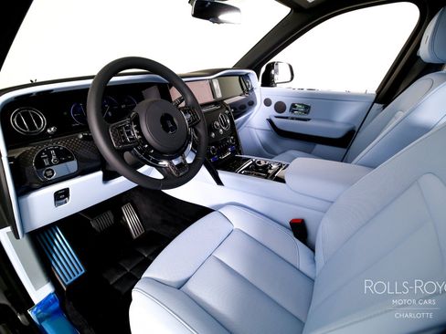 New 2027 Rolls-Royce Cullinan Black Badge AWD/4WD image 4