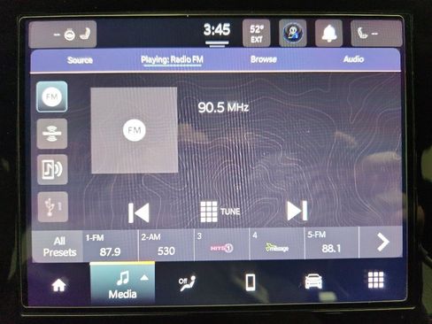 Used 2023 Jeep Grand Cherokee Altitude image 19