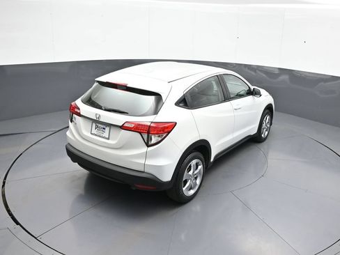 Certified 2022 Honda HR-V LX image 36