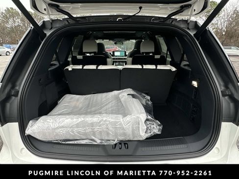 New 2026 Lincoln Aviator Black Label w/ Dynamic Handling Package AWD/4WD image 16