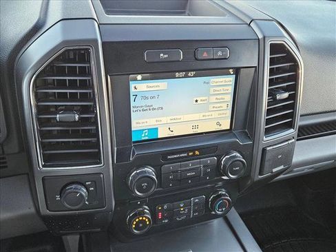 Used 2018 Ford F150 XLT w/ Equipment Group 302A Luxury image 11