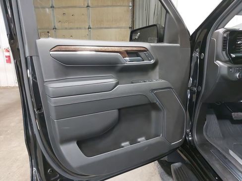 Used 2024 GMC Sierra 1500 Elevation w/ X31 Off-Road Package image 27