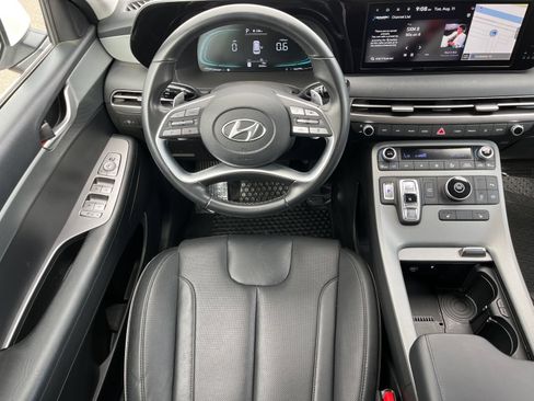 Used 2025 Hyundai Palisade SEL FWD image 13