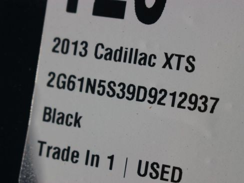 Used 2013 Cadillac XTS FWD image 33